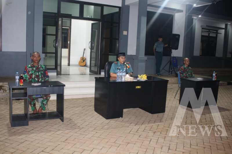 Dansatdik 2 Kolonel Laut (P) Teddy Barata buka bersama antap dan siswa Satdik 2 Kodiklatal