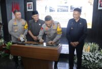 Kapolda Jatim Irjen Pol Drs. Imam Sugianto resmikan gedung opsnal Polresta Malang Kota