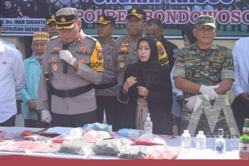 Kapolres Bondowoso AKBP Lintar Mahardhono ungkap kasus di Operasi Pekat Semeru 2024