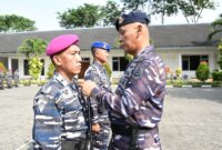 Danpuslatdiksarmil Kolonel Laut (P) Irwan S.P. Siagian pimpin upacara kenkat