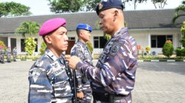 Danpuslatdiksarmil Kolonel Laut (P) Irwan S.P. Siagian pimpin upacara kenkat