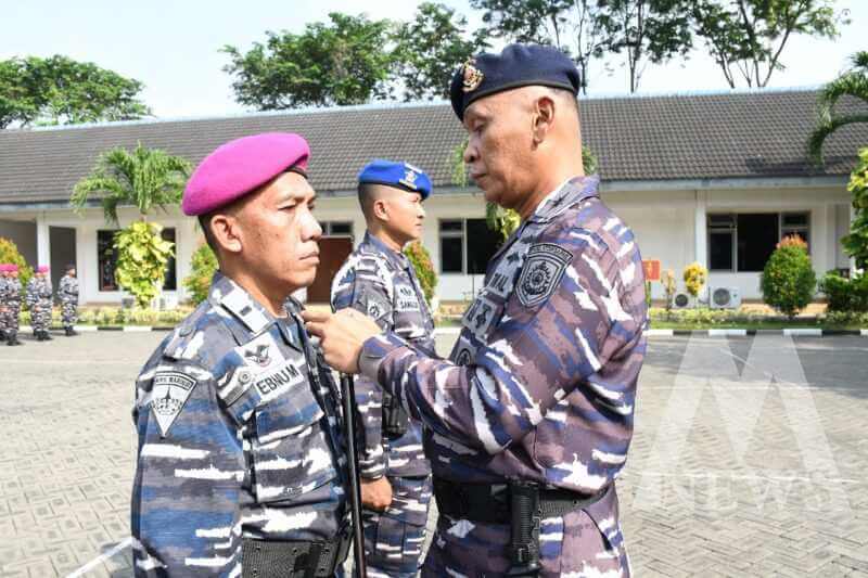 Danpuslatdiksarmil Kolonel Laut (P) Irwan S.P. Siagian pimpin upacara kenkat