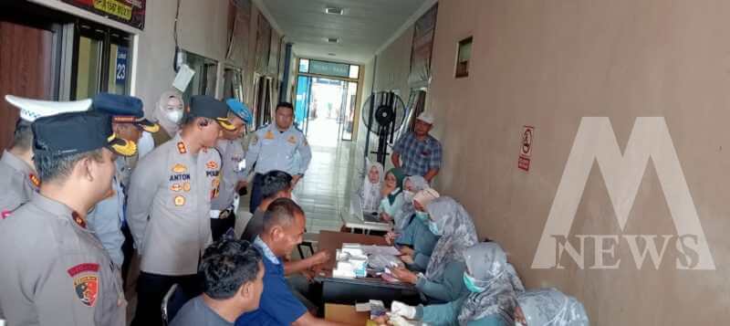 Kapolres Ponorogo AKBP Anton Prasetyo tinjau Rikkes Sopir