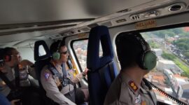 Dirlantas Polda Jatim Kombespol Komarudin cek jalur mudik via udara