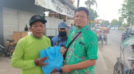 Satresnarkoba Polres Bojonegoro Bagikan Bansos