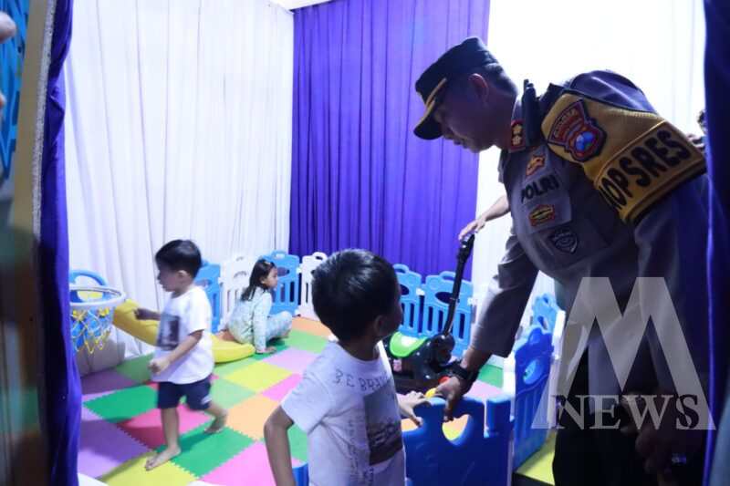 Kapolres Bojonegoro AKBP Mario Prahatinto saat Cek Posyan