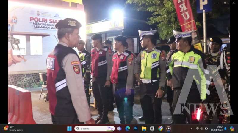 TNI Polri di Lumajang patroli bersepeda sasar rumah kosong ditinggal mudik pemilik