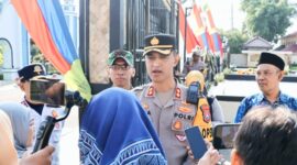 Kapolres Magetan AKBP Satria Permana dan Forkopimda berangkatkan 350 pemudik balik ke Surabaya