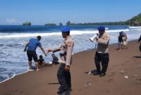 Satpolairud Polres Jember lakukan pengamanan wisata pantai