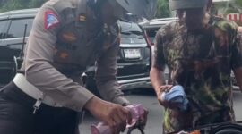 Polres Kediri Kota bantu pemudik mogok di Kota Kediri