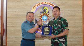 Dankodiklatal Letjen TNI Marinir Nur Alamsyah Terima Courtesy Call Pangkoarmada II Laksda TNI Ariantyo Condrowibowo