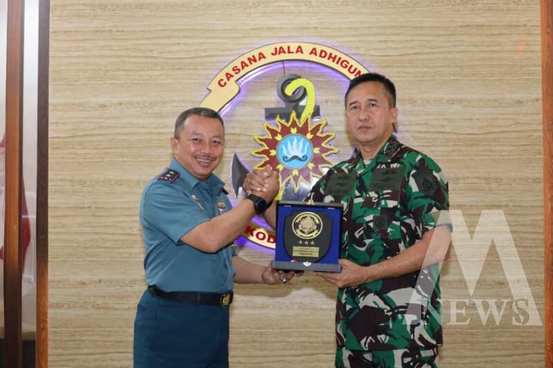 Dankodiklatal Letjen TNI Marinir Nur Alamsyah Terima Courtesy Call Pangkoarmada II Laksda TNI Ariantyo Condrowibowo