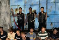 Polrestabes Surabaya amankan gangster beserta barang buktinya
