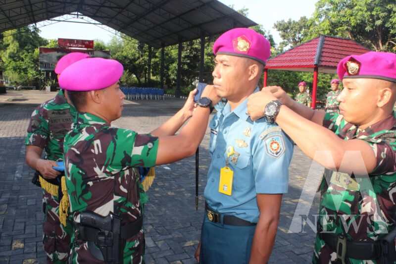 Danpuslatmar Kodikalatal Kolonel Marinir Yudi Asmar pimpin upacara kenkat, halal bihalal dan jam komandan