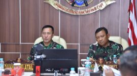 Dankodiklatal Letjen TNI Marinir Nur Alamsyah didampingi Wadan Kodikalatal