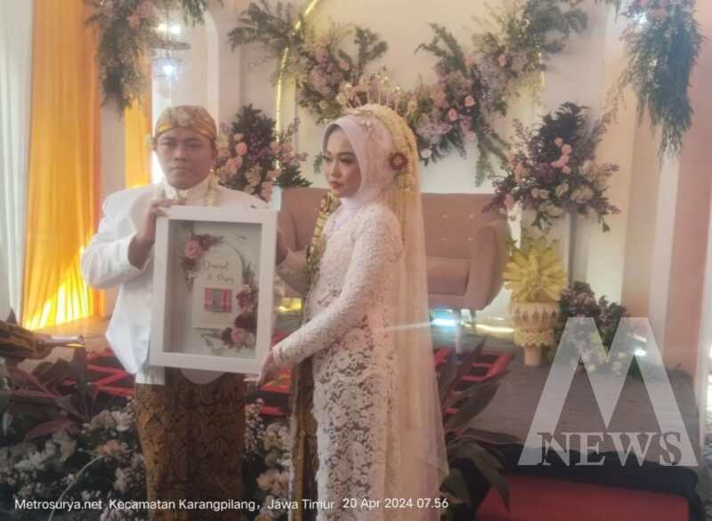 Mempelai berdua Mohammad David Firmansyah & Vivi Eka Indriani, (BJ)