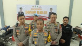 Kapolres Mojokerto AKBP Ihram Kustarto saat memberikan keterangan