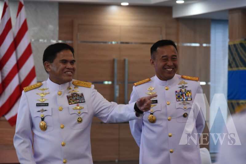 Dankodiklatal Letjen TNI Marinir Nur Alamsyah dampingi Kasal Laksamana TNI Dr. Muhammad Ali