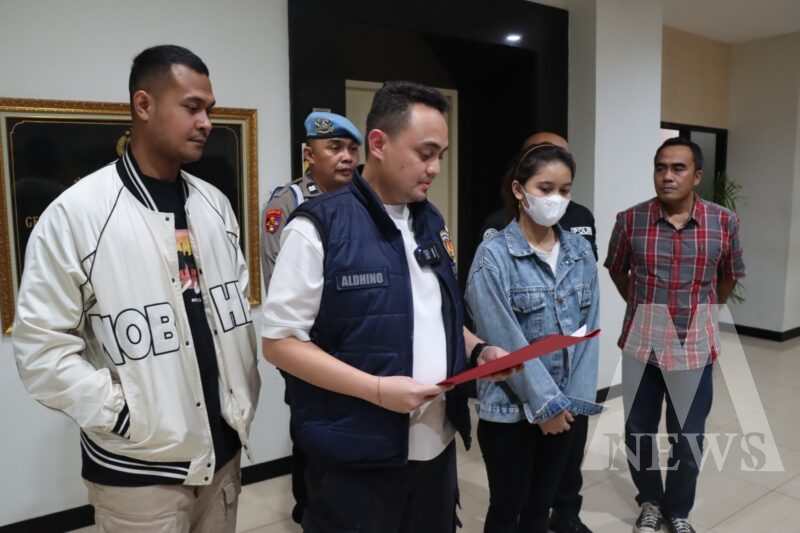 Kasatreskrim Polres Gresik AKP Aldhino Prima Wirdhan berikan keterangan