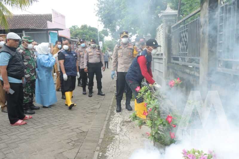 Polres Mojokerto bersama Forkopimda lakukan fogging cegah DBD