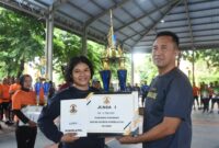 Dankodiklatal Letjen TNI Marinir Nur Alamsyah bersama pemenang lomba panahan