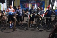 Dankodiklatal Letjen TNI Marinir Nur Alamsyah didampingi Gubernur AAL, Pangkoarmada ll, Danpuspenerbal, Komandan STTAL dan Kapusjianmar