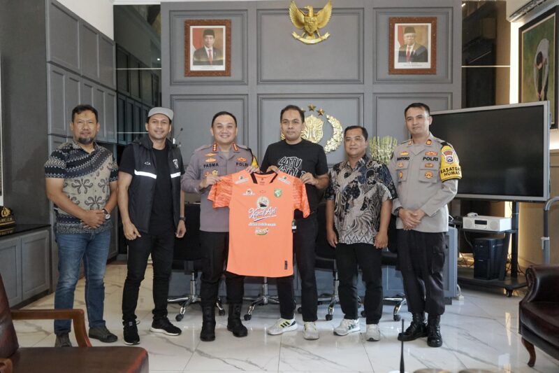 Persebaya Apresiasi Polrestabes Surabaya saat Pertandingan Liga 1