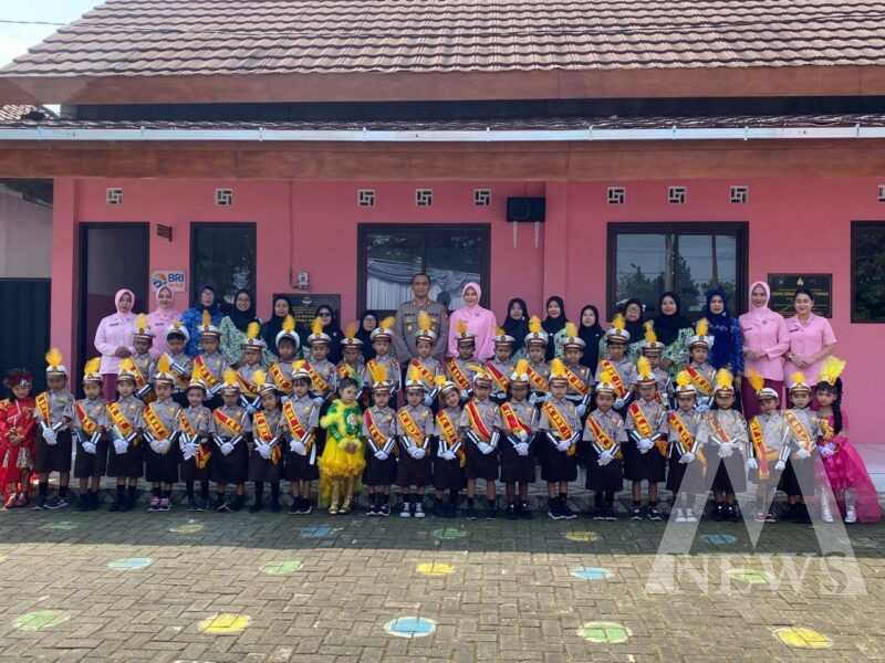 Kapolres Malang AKBP Putu Kholis Aryana Resmikan Gedung TK Bhayangkari 11 Tumpang
