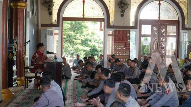 Polrestabes Surabaya Gelar Binrohtal