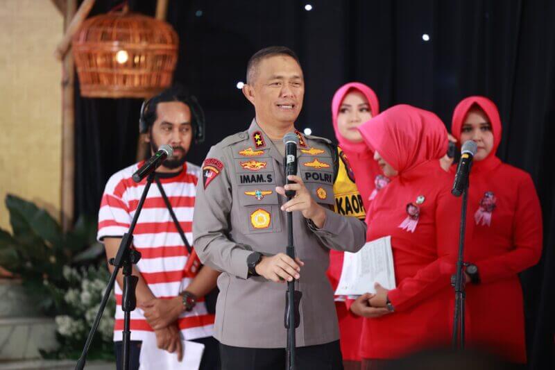 Kapolda Jatim Irjen Pol Drs. Imam Sugianto