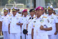 Dankodiklatal Letjen TNI Marinir Nur Alamsyah Pimpin Ziarah di TMP 10 Nopember Surabaya
