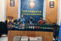Satsamapta Polres Jombang sita miras berbagai merk