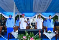 Wakasal Laksdya TNI Erwin S. Aldedharma bersama Dankodiklatal Letjen TNI Marinir Nur Alamsyah
