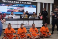 Polisi tangkap Sindikat Pembalakan Liar beserta barang buktinya