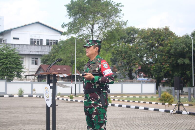 Komandan Satdik - 2 Kodiklatal Kolonel Laut (P) Teddy Barata