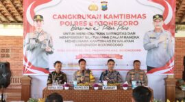 Kapolres Bojonegoro AKBP Mario Prahatinto gelar Cangkruan Kamtibmas