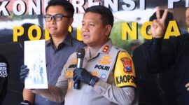 Tersangka diamankan Polisi beserta barang buktinya