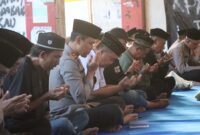 Kapolres Malang AKBP Putu Kholis Aryana gelar doa bersama di stadion Kanjuruhan