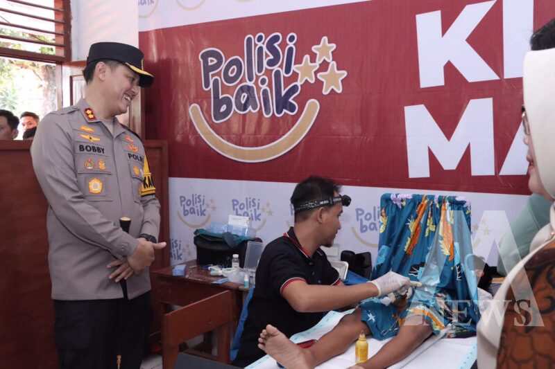 Kapolres Lamongan AKBP Bobby A. Condroputra tinjau Baksos dan Bakkes