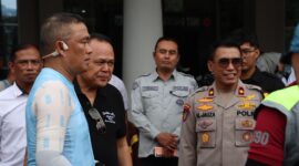 Kapolda Jatim Irjen Pol Drs. Imam Sugianto saat cek jalur gowes bersama PJU Polda Jatim
