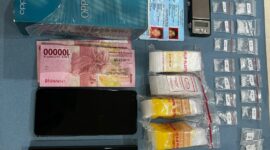 Tersangka diamankan Polisi beserta barang buktinya