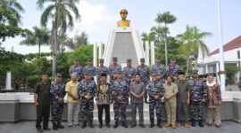Dankodiklatal Letjen TNI Marinir Nur Alamsyah saat kunjungan ke Kota Bahari