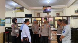 Kapolres Lumajang AKBP Mohammad Zainur Rofik Sidak Samsat