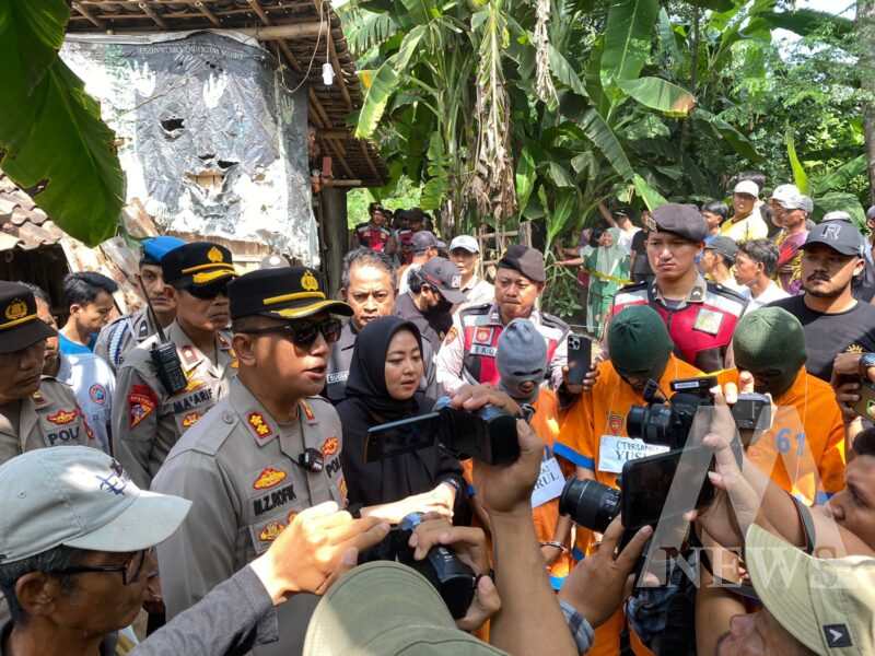 Kapolres Lumajang AKBP Mohammad Zainur Rofik lakukan rekontruksi