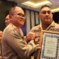 Kapolres Pelabuhan Tanjung Perak Surabaya AKBP William Cornelis Tanasale terima penghargaan