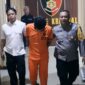 Tersangka diamankan Polisi beserta barang buktinya