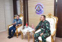 Dankodiklatal Letjen TNI Marinir Nur Alamsyah bersama Itjenal Laksda TNI Rubiyanto