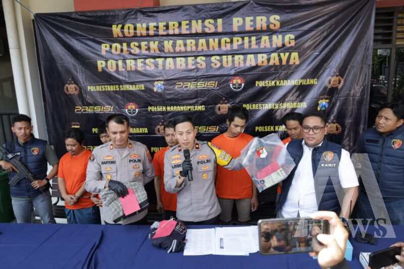 Tersangka diamankan Polisi beserta barang buktinya