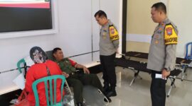 Kapolres Nganjuk AKBP Muhammad gelar Bakkes donor darah dan Vaksinasi Influenza