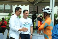 Kapolda Jatim Irjen Pol Drs. Imam Sugianto didampingi Kapolresta Malang Kota Kombespol Budi Hermanto